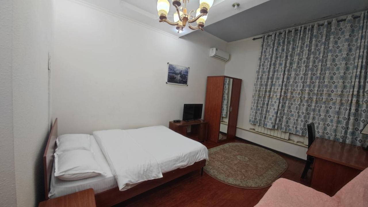 Bishkek Villa Hotel Экстерьер фото
