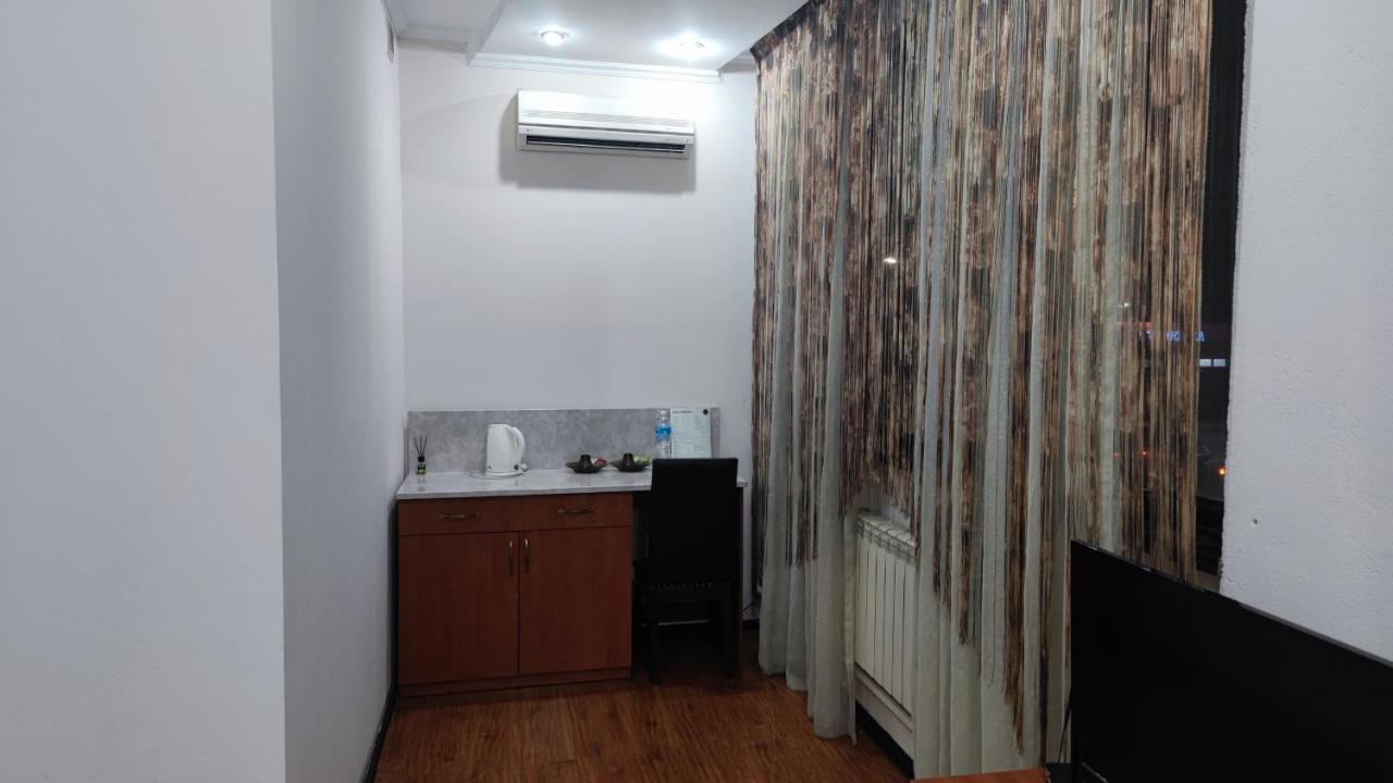 Bishkek Villa Hotel Экстерьер фото