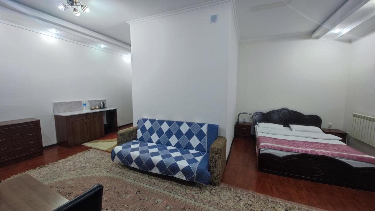 Bishkek Villa Hotel Экстерьер фото