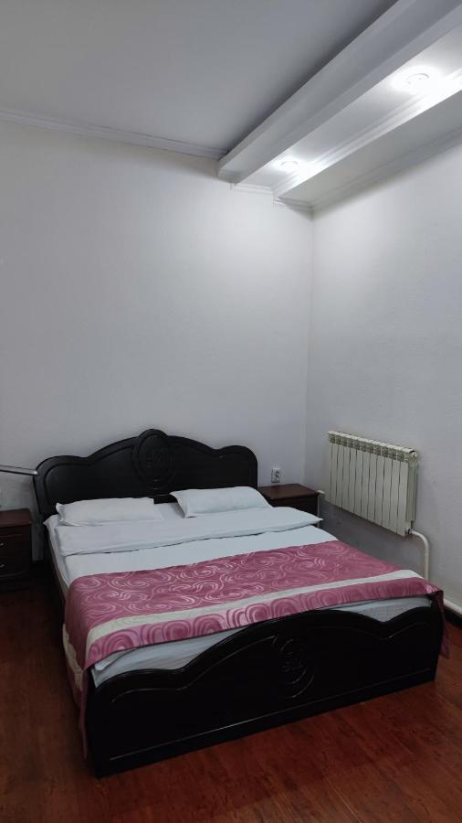 Bishkek Villa Hotel Экстерьер фото