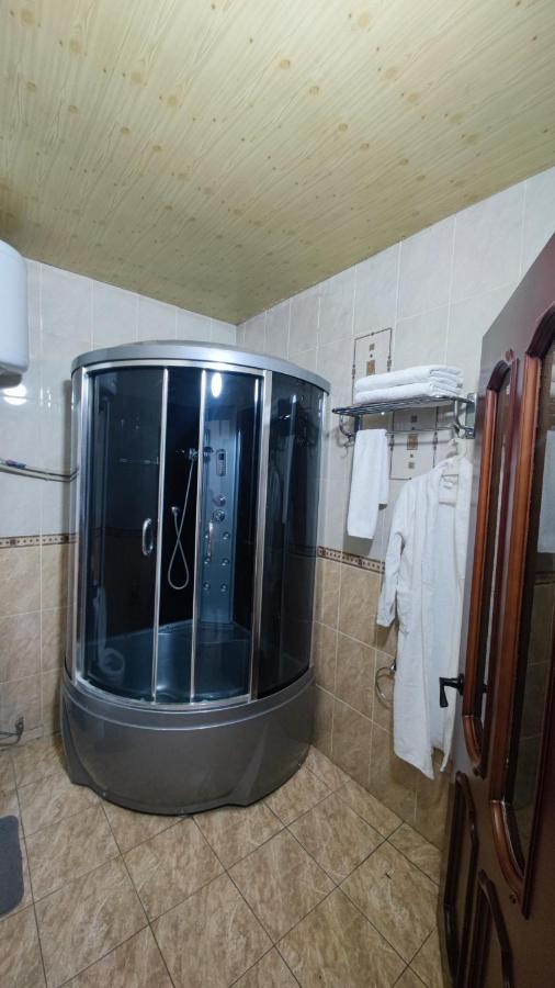 Bishkek Villa Hotel Экстерьер фото