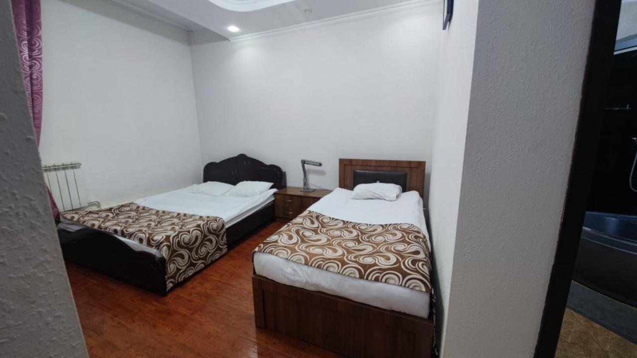 Bishkek Villa Hotel Экстерьер фото