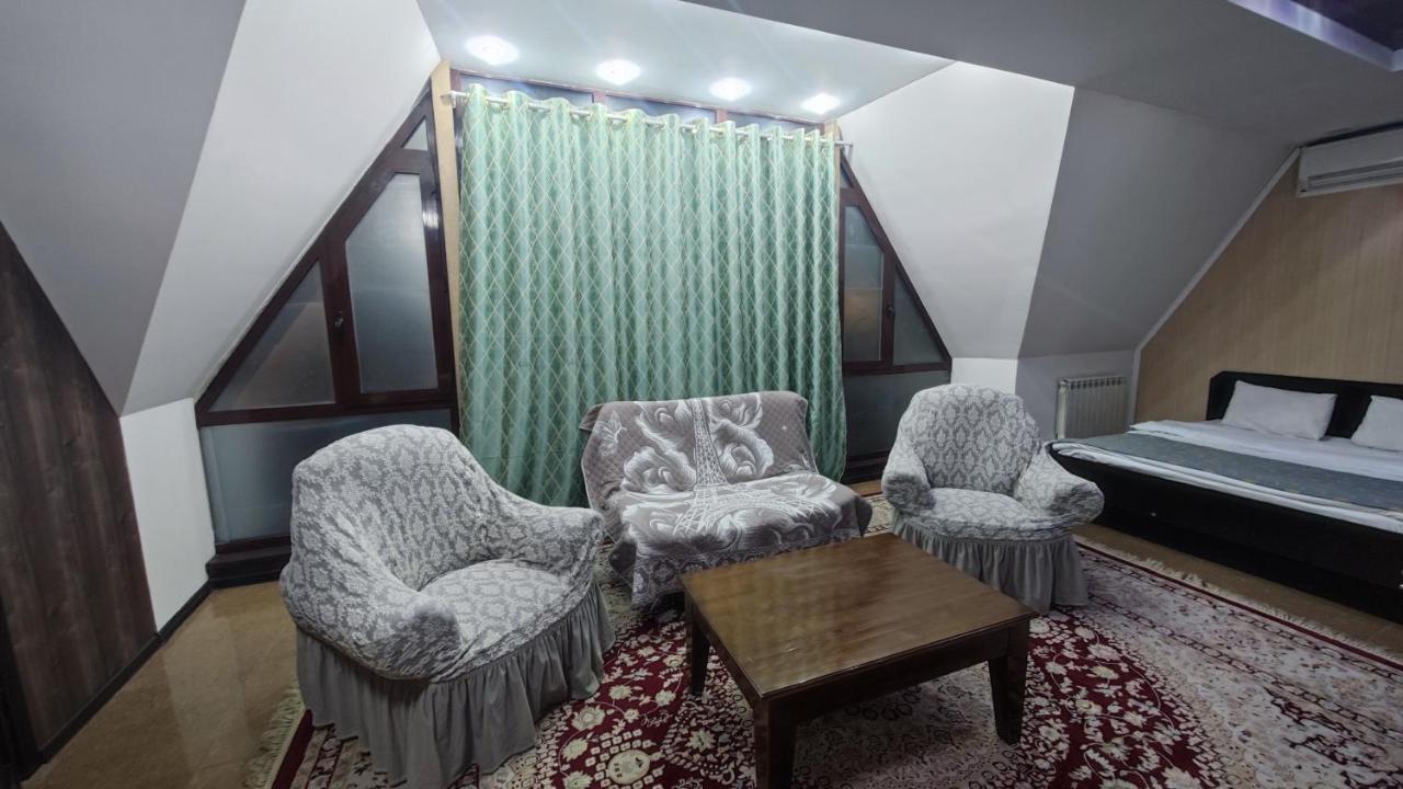 Bishkek Villa Hotel Экстерьер фото